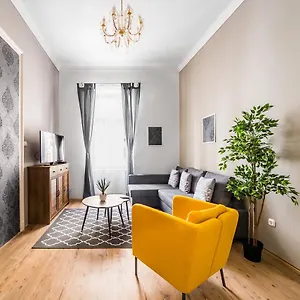 Nyár 3 Bedroom Centre Entire Appartamento Budapest